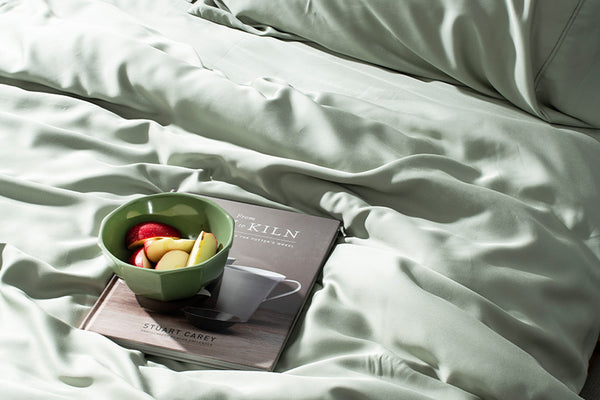 How Does a Duvet Cover Differ From a Blanket?