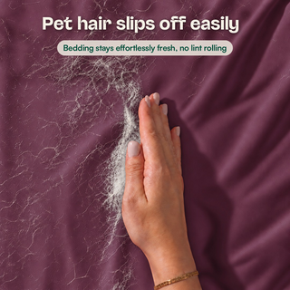 Fur-friendly Bamboo Flat Sheet in Eggplant, close-up
