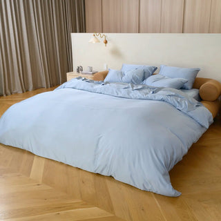 Sky fur-friendly bamboo quilt cover set, side view