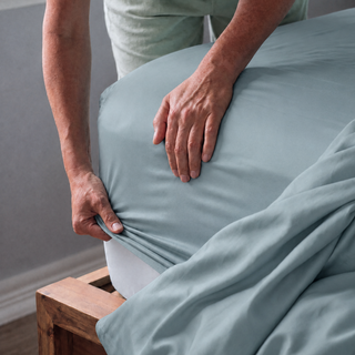 Fur-friendly Bamboo Fitted Sheet